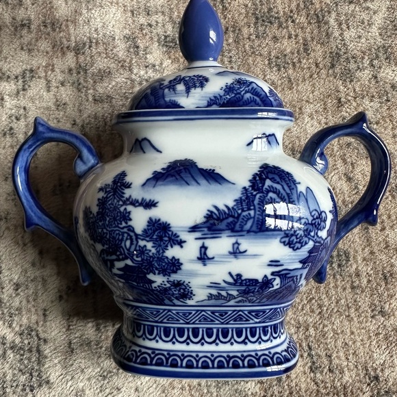 Other - BOMBAY PORCELAIN SUGAR BOWL WITH LID BLUE WILLOW ORIENTAL LANDSCAPE BLUE & WHITE